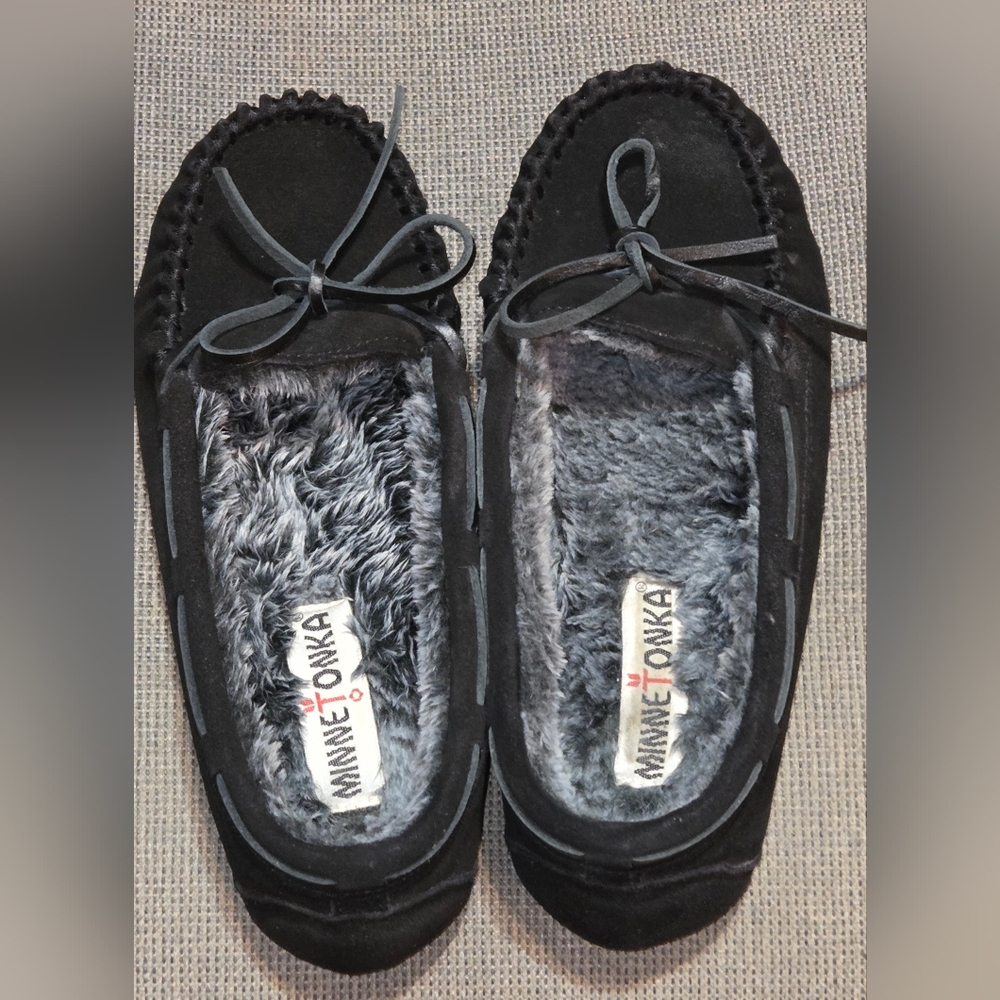 Black Minnetonka Suede Leather Upper Faux Fur Lined Women's Size 7